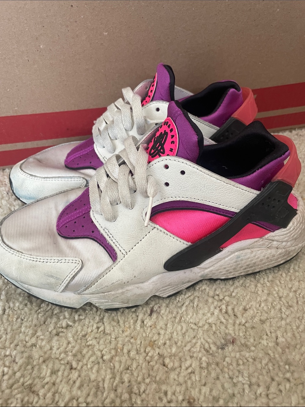 Women’s Nike air huaraches